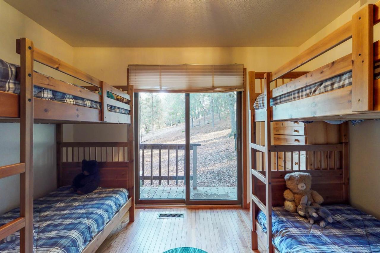Lake Lodge Beach グローヴランド エクステリア 写真